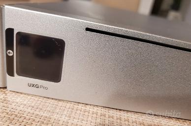 Ubiquiti UniFi Gateway + switch + UAP AC PRO