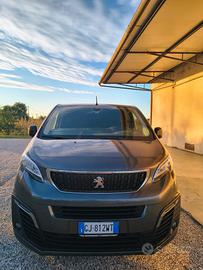 Peugeot Traveller 180 CV