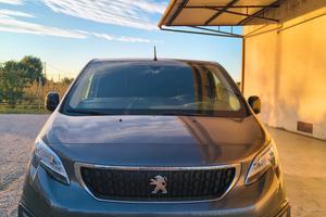 Peugeot Traveller 180 CV