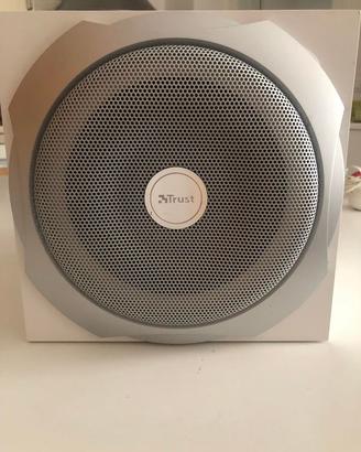 Subwoofer trust come da foto