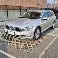 VOLKSWAGEN Passat Variant 2.0 TDI DSG Business Blu