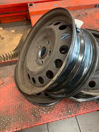 Cerchi in ferro da16 5 fori