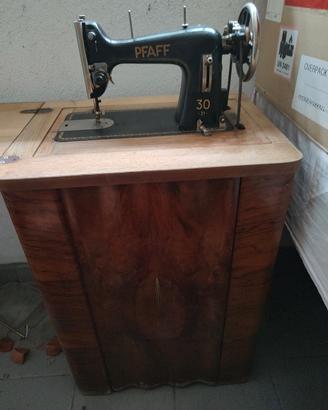 macchina da cucire vintage  marca Paff
