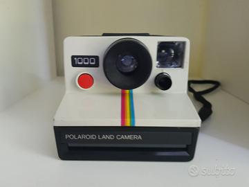 macchina fotografica polaroid 