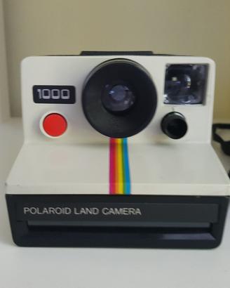 macchina fotografica polaroid 