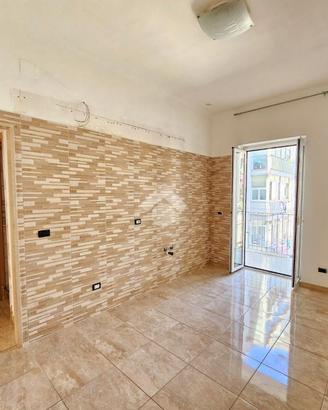 2 LOCALI A TARANTO