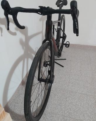 GIANT DEFY 2024