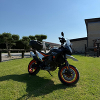 Ktm 890 supermotard (SMT)