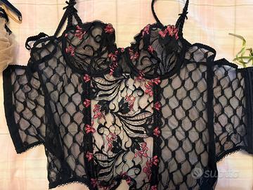 Lingerie di lusso nuova