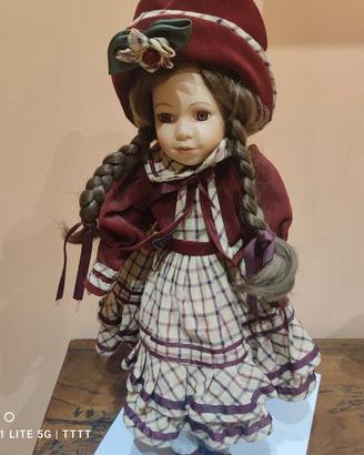 Bambola in porcellana