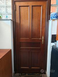 Porte usate: 3 da m. 2,09x0,80 e 2 da 2,09x0,70