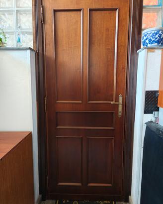 Porte usate: 3 da m. 2,09x0,80 e 2 da 2,09x0,70