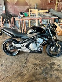 Kawasaki ER-6n 650 –nessun lavoro da fare