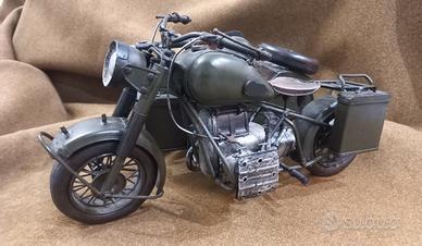 motocicletta tedesca  Bmw  R75  WWII sidecar 