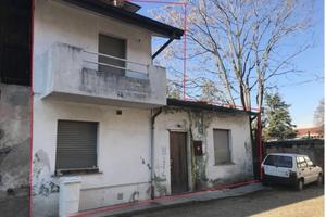 Immobile in asta di 74 m² con 3 locali a Parabiago