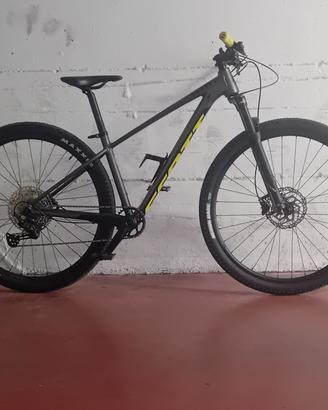 Bicicletta MTB Scott Scale 980 Come nuova