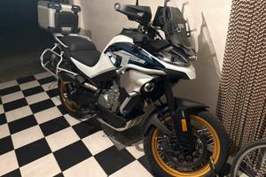 Cfmoto 800mt explorer