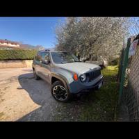 Jeep renegade trailhawk