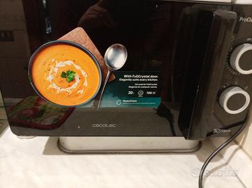 Forno Utile per riscaldare o creare le tue cene 