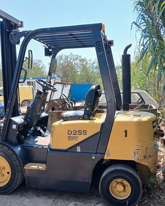 Carrello Doosan Daewoo D25S-3, Anno 2006