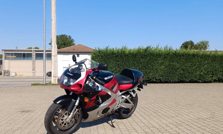 Suzuki GSXR 750 - 1998