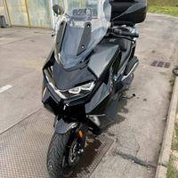 BMW C400GT Triple Black
