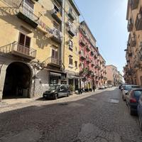 3 LOCALI A NAPOLI