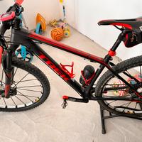Trek superfly in carbonio
