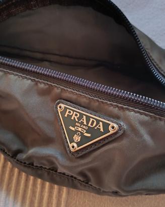 marsupio Prada verde scuro anni '90