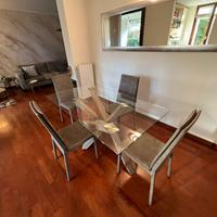 Tavolo e 4 sedie Riflessi