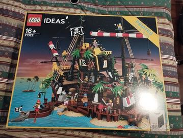 lego 21322 pirati di barracuda bay