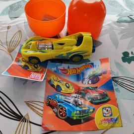 Hot Wheels gialla VCD09 Kinder Uovo Pasqua 2026 