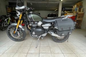 Triumph scrambler 1200XE