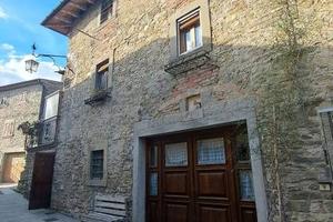 Casa indipendente a Poppi, 6 locali