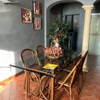 Tavolo bambu / cristallo +4 sedie