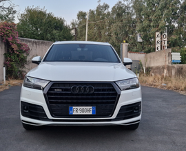 Realizzo immediato Audi Q7 TDI 272 CV