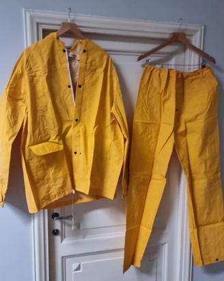 Completi impermeabili in PVC–Taglia XXL–Nuovi!