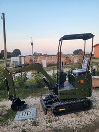 Mini escavatore NUOVO diesel - 13 quintali