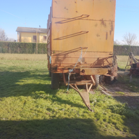 Rimorchio agricolo ex carro foraggero