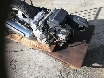 Motore suzuki burgman 400 anno 2002