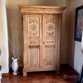 ANTICO ARMADIO DEL 700 PATINA NATURALE
