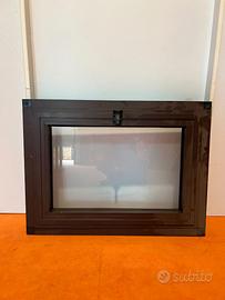 FINESTRINO IN ALLUMINIO COLORE TESTA DI MORO