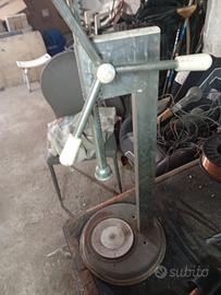 macchinetta per tappi