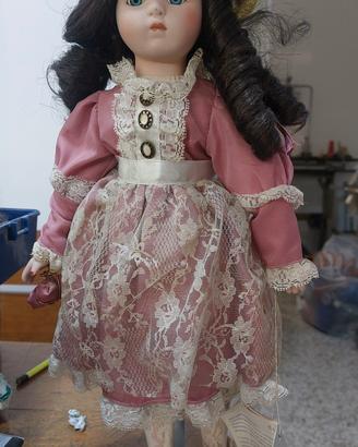 Bambole in porcellana da collezione 