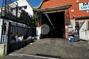 CAPANNONE A ALBANO SANT'ALESSANDRO