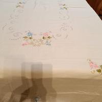 tovaglia da tavola ricamate 