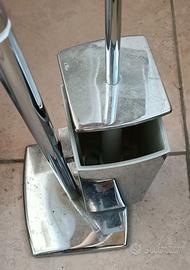 Piantana portorotolo e scopina