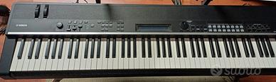 Pianoforte digitale Yamaha CP4 Stage