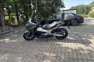 Honda 750 Integra
