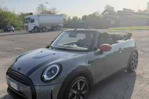 Mini couoer cabriolet